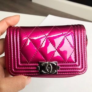 ❌❌SOLD❌❌Limited edition Fuchsia Chanel Boy wallet